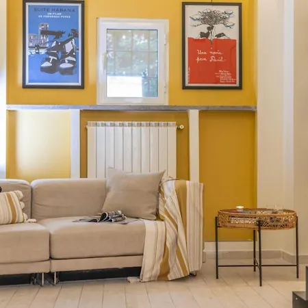 Melissa Stylish Loft At Vatican Museum